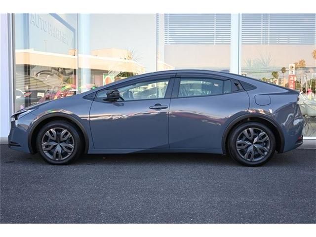 TOYOTA PRIUS 2024 Image 31