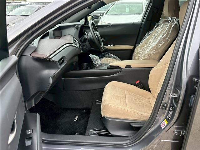 TOYOTA LEXUS UX200 2018 Image 31