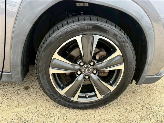 TOYOTA LEXUS UX200 2018 Image 31