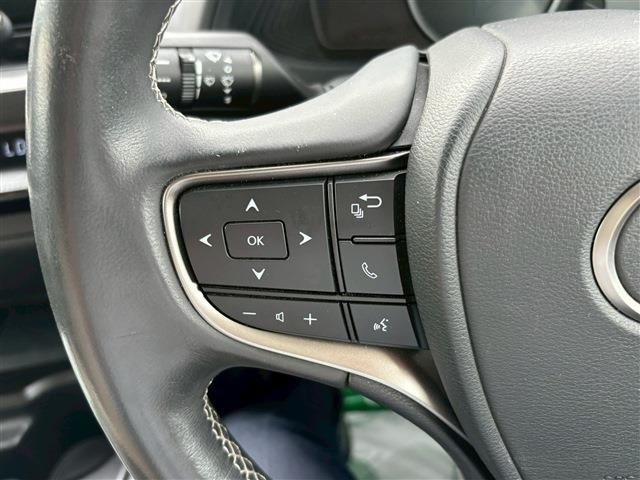 TOYOTA LEXUS UX200 2018 Image 31