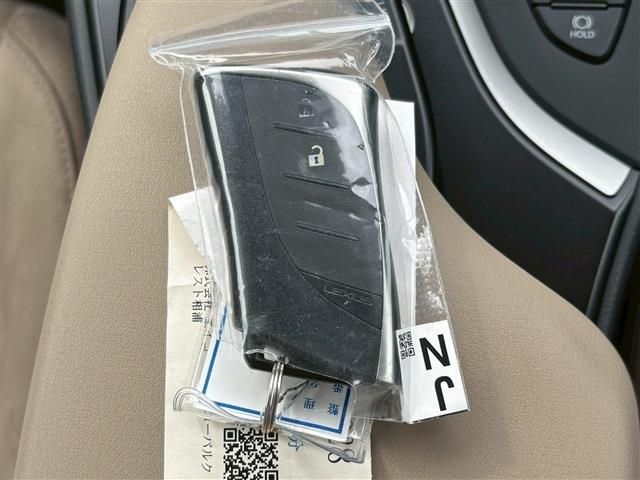 TOYOTA LEXUS UX200 2018 Image 31