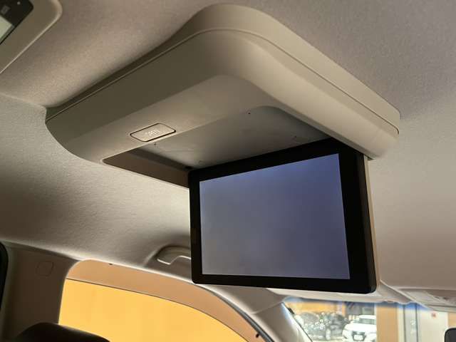 NISSAN ELGRAND 2014 Image 31