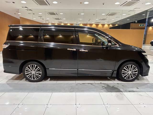 NISSAN ELGRAND 2014 Image 31