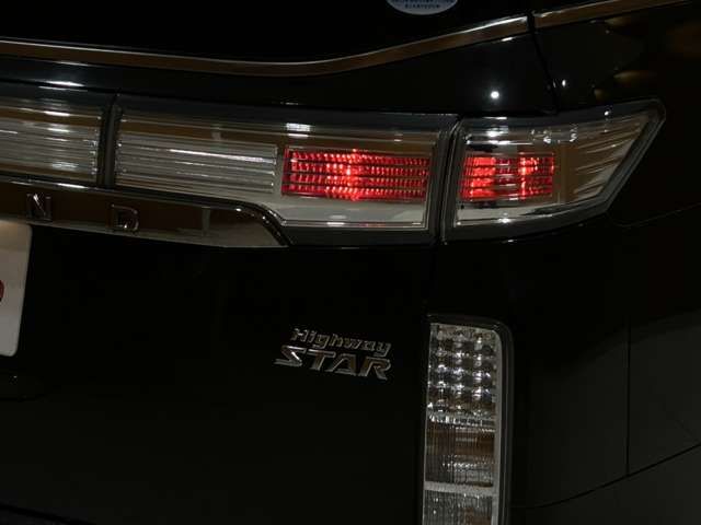 NISSAN ELGRAND 2014 Image 31