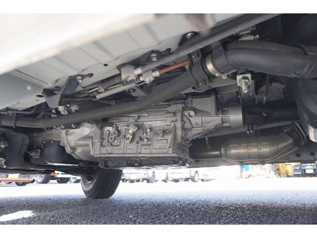 TOYOTA HIACE VAN 1.25T 2WD 2016 Image 31