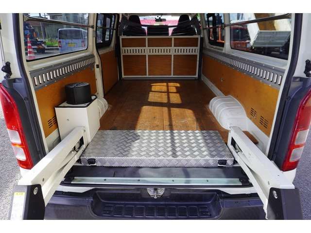 TOYOTA HIACE VAN 1.25T 2WD 2016 Image 31