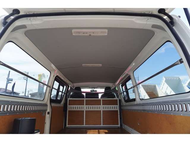 TOYOTA HIACE VAN 1.25T 2WD 2016 Image 31