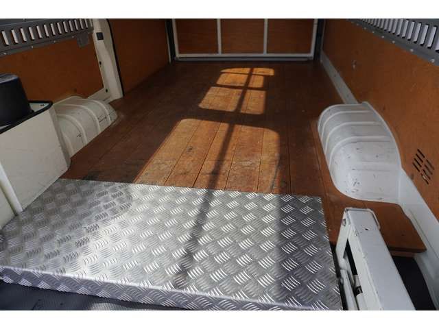 TOYOTA HIACE VAN 1.25T 2WD 2016 Image 31