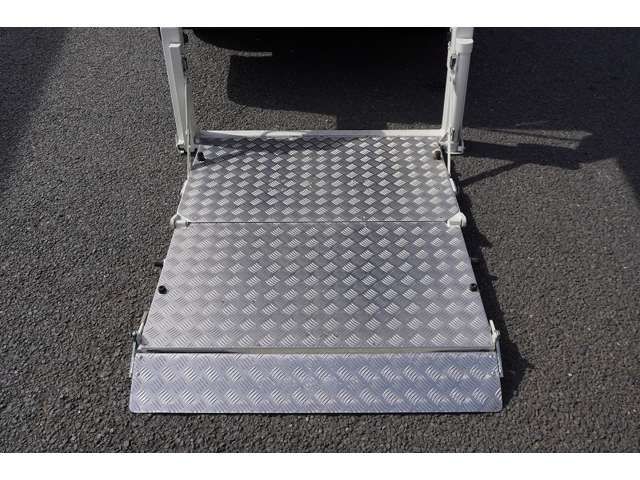 TOYOTA HIACE VAN 1.25T 2WD 2016 Image 31