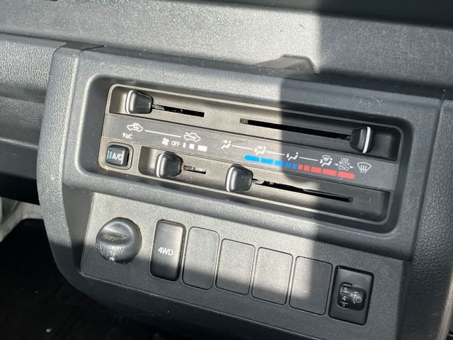 DAIHATSU HIJET TRUCK 4WD 2018 Image 31