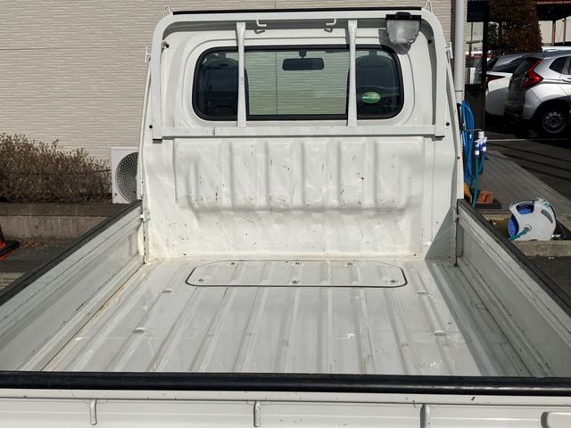 DAIHATSU HIJET TRUCK 4WD 2018 Image 31