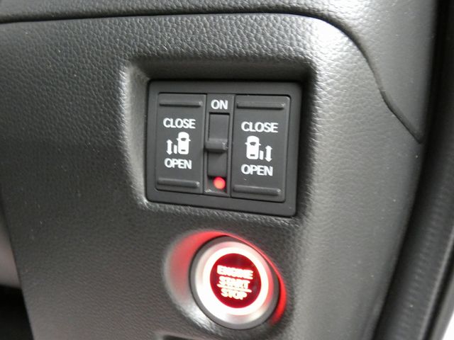 HONDA N BOX CUSTOM 4WD 2023 Image 31