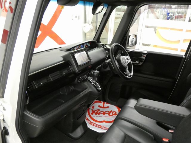 HONDA N BOX CUSTOM 4WD 2023 Image 31