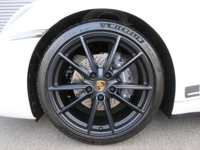 PORSCHE 911 2023 Image 31