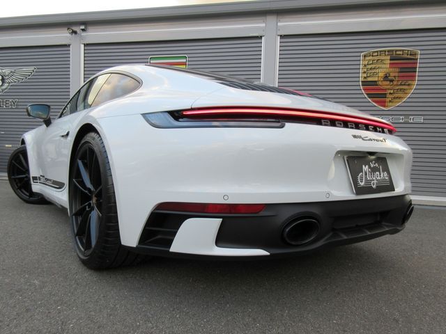 PORSCHE 911 2023 Image 31