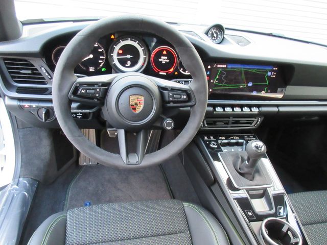 PORSCHE 911 2023 Image 31