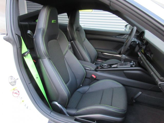 PORSCHE 911 2023 Image 31