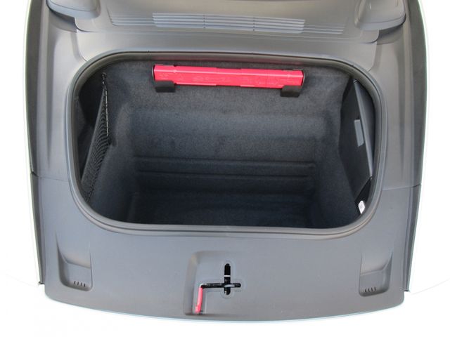 PORSCHE 911 2023 Image 31