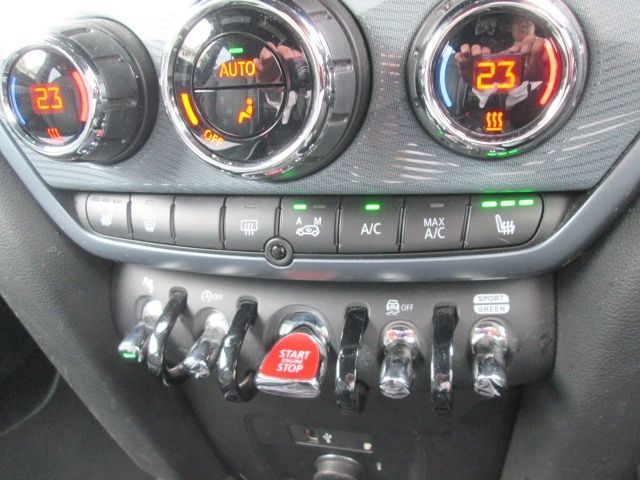 BMW MINI COOPER D CROSSO 2022 Image 31