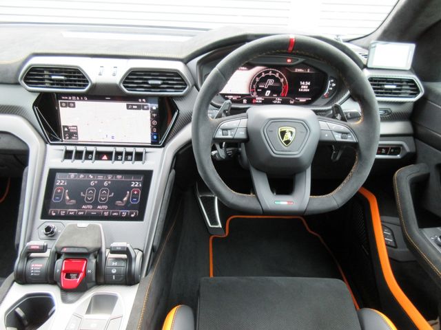 LAMBORGHINI URUS 2023 Image 31