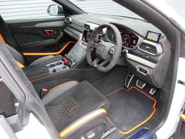 LAMBORGHINI URUS 2023 Image 31
