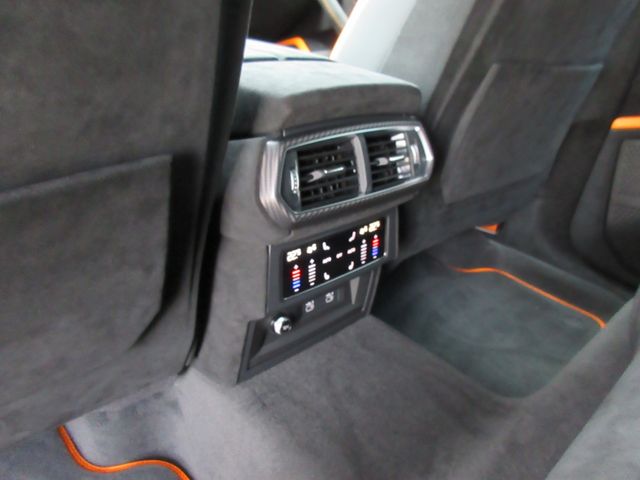 LAMBORGHINI URUS 2023 Image 31