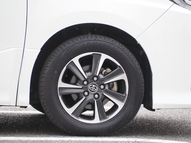 TOYOTA NOAH 2018 Image 31