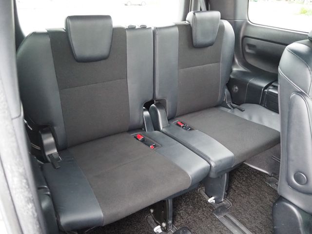 TOYOTA NOAH 2018 Image 31