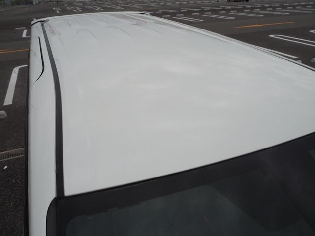 TOYOTA NOAH 2018 Image 31