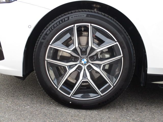 BMW 5SERIES SEDAN 2025 Image 31