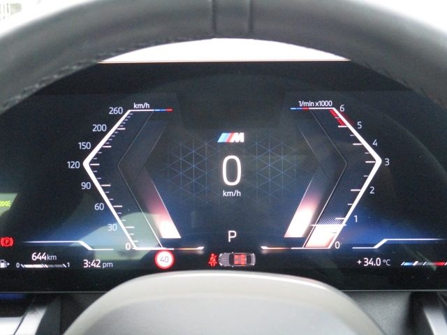 BMW 5SERIES SEDAN 2025 Image 31