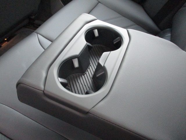 BMW 5SERIES SEDAN 2025 Image 31