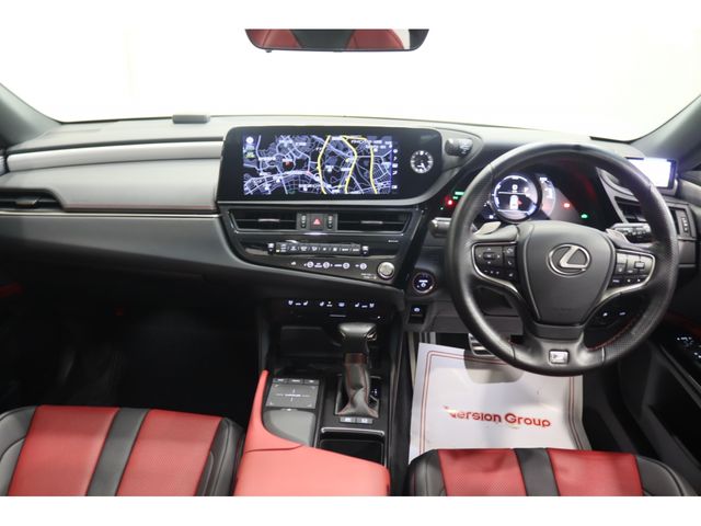 TOYOTA LEXUS ES300H 2021 Image 31