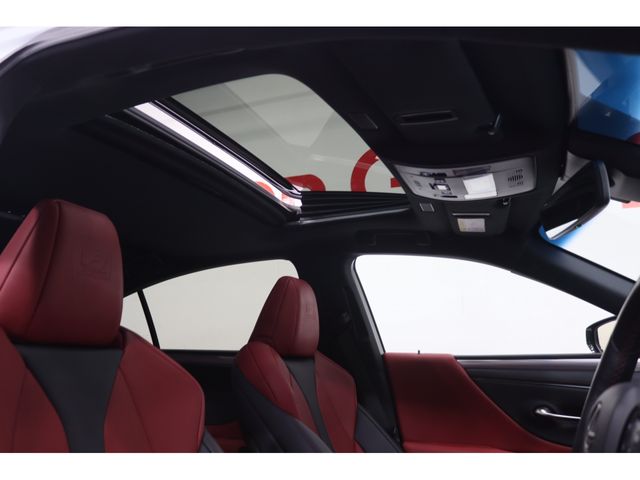 TOYOTA LEXUS ES300H 2021 Image 31