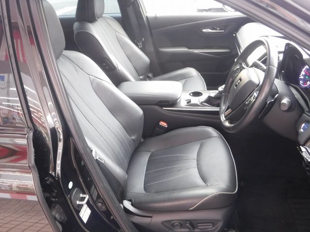 TOYOTA CROWN SEDAN HYBRID 2018 Image 31