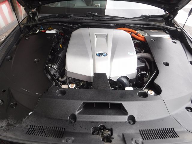 TOYOTA CROWN SEDAN HYBRID 2018 Image 31