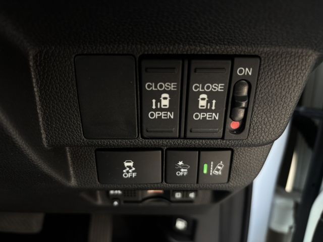 HONDA FREED PLUS 2016 Image 31