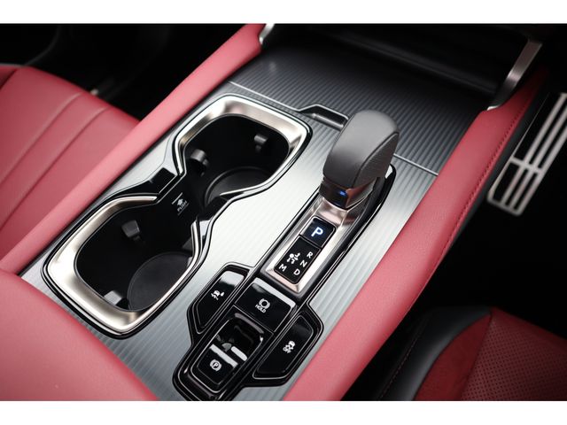 TOYOTA LEXUS RX500H 2023 Image 31