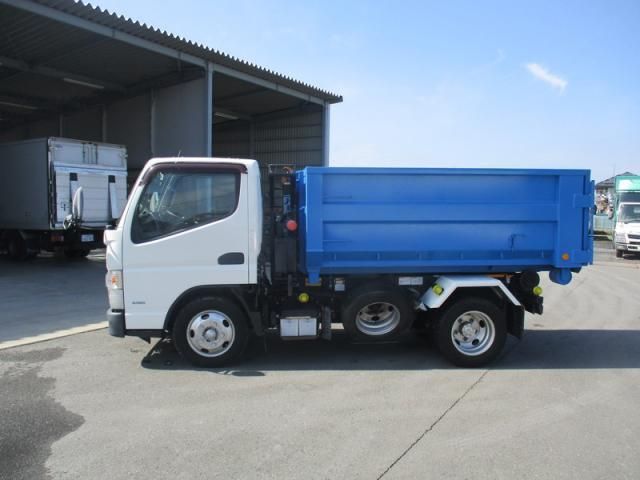 MITSUBISHI CANTER 2017 Image 31