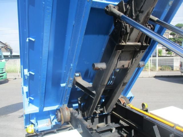 MITSUBISHI CANTER 2017 Image 31