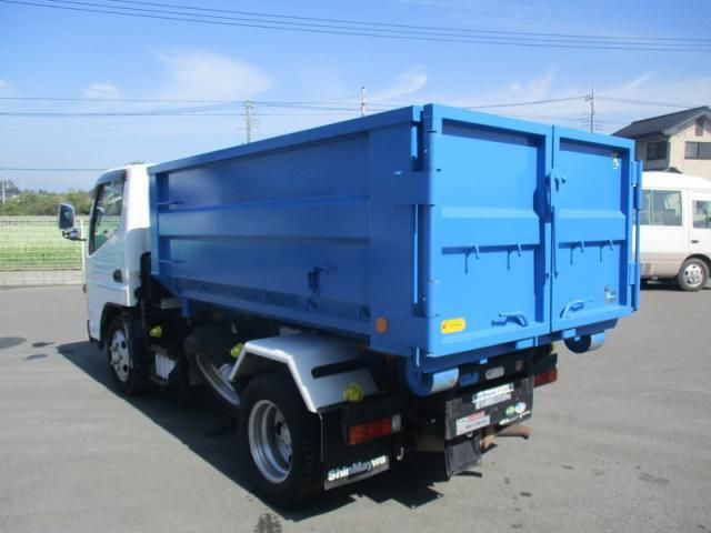 MITSUBISHI CANTER 2017 Image 31