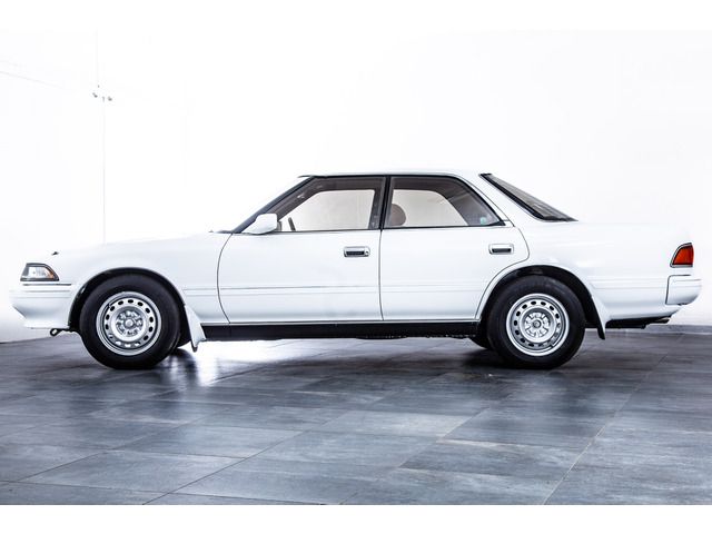 TOYOTA MARK2 SEDAN 1988 Image 31