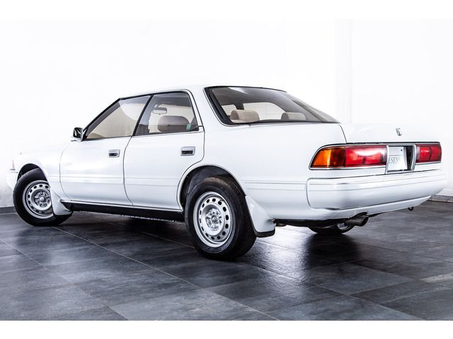 TOYOTA MARK2 SEDAN 1988 Image 31