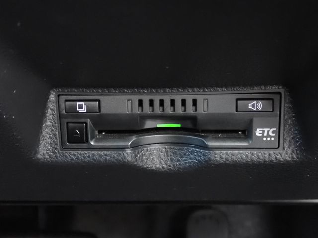 TOYOTA YARIS HYBRID 2020 Image 31