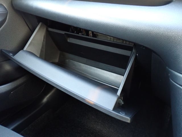 TOYOTA YARIS HYBRID 2020 Image 31