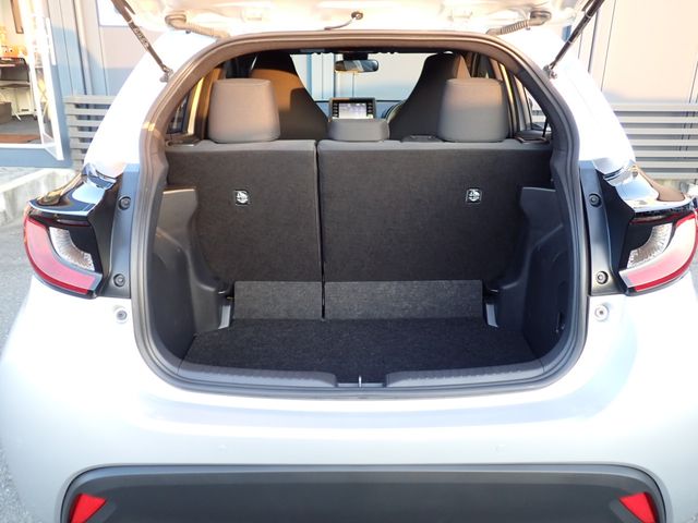 TOYOTA YARIS HYBRID 2020 Image 31