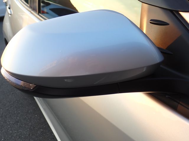 TOYOTA YARIS HYBRID 2020 Image 31