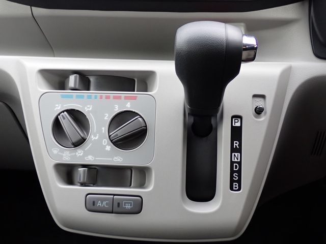 DAIHATSU MIRA E:S 2022 Image 31