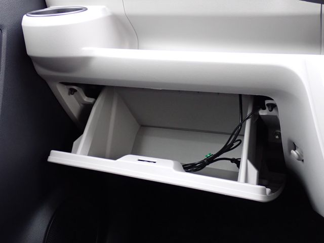 DAIHATSU MIRA E:S 2022 Image 31