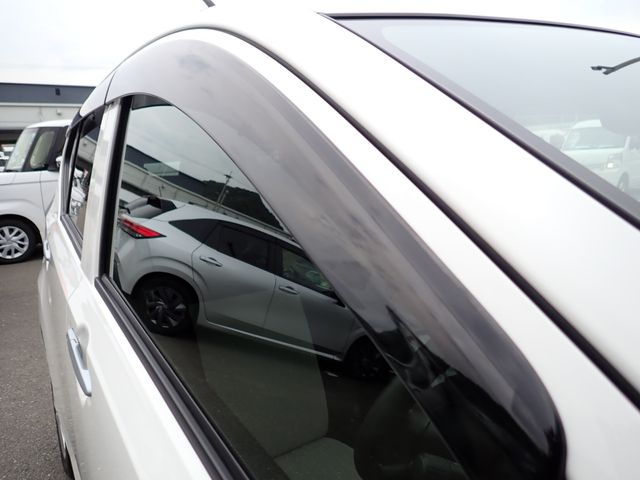 DAIHATSU MIRA E:S 2022 Image 31